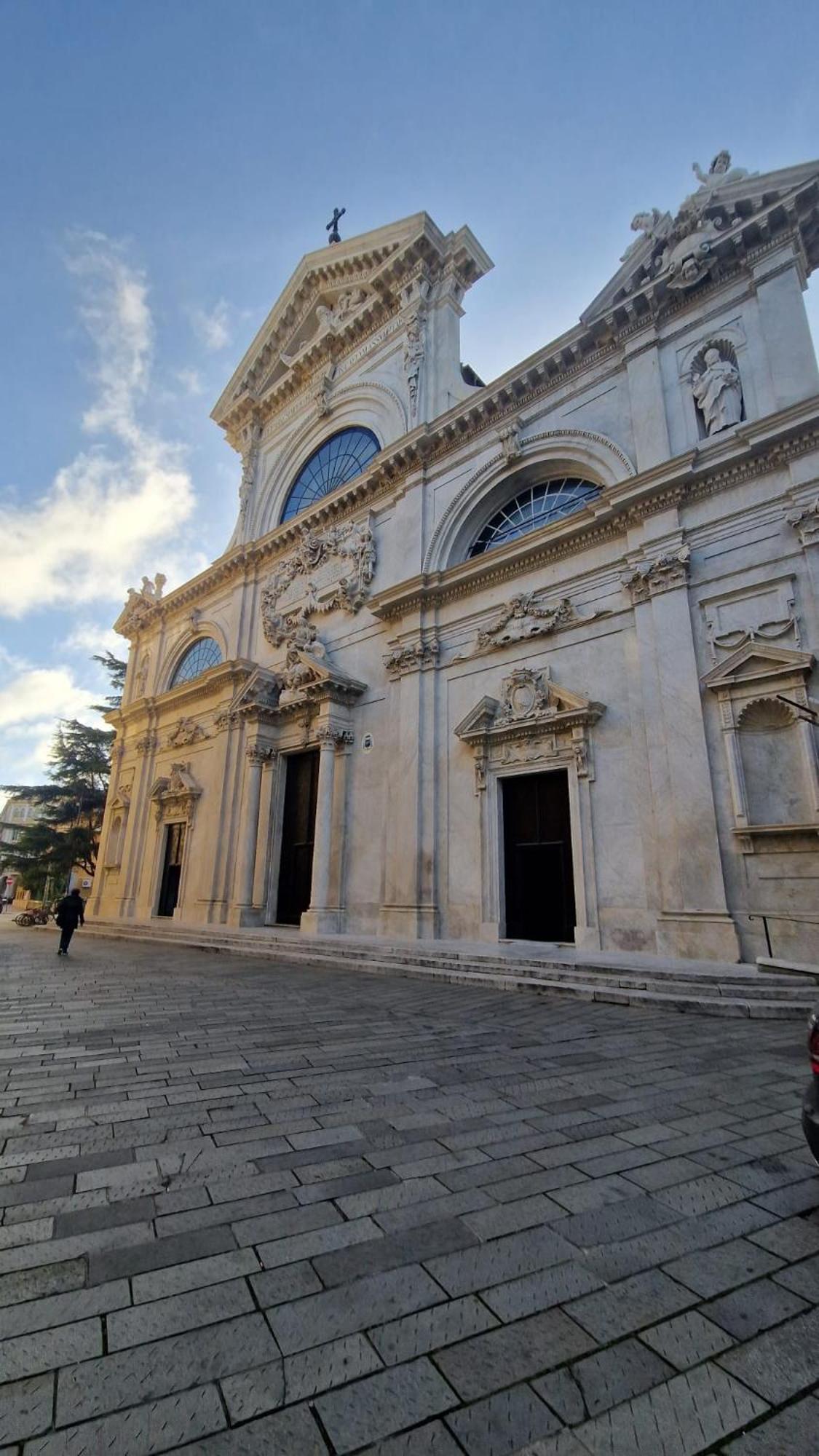 Appartamento La Perla Di Ro Savona Esterno foto